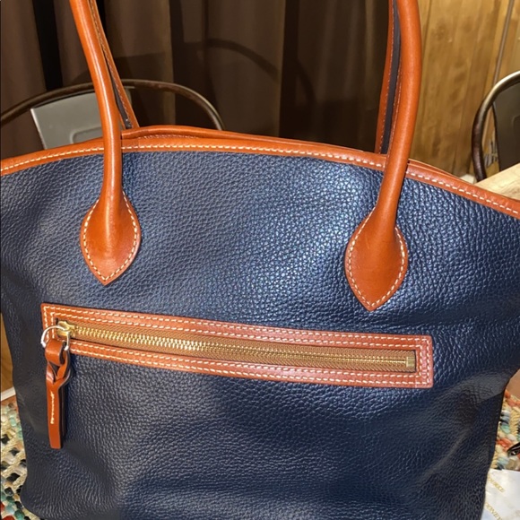 MWOT:DOONEY & BURKE NAVY BLUE PURSE - Picture 5 of 9